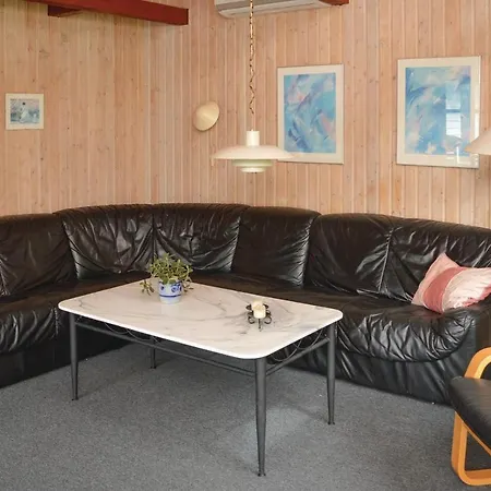 Four-bedroom Holiday In Holiday home Toftlund